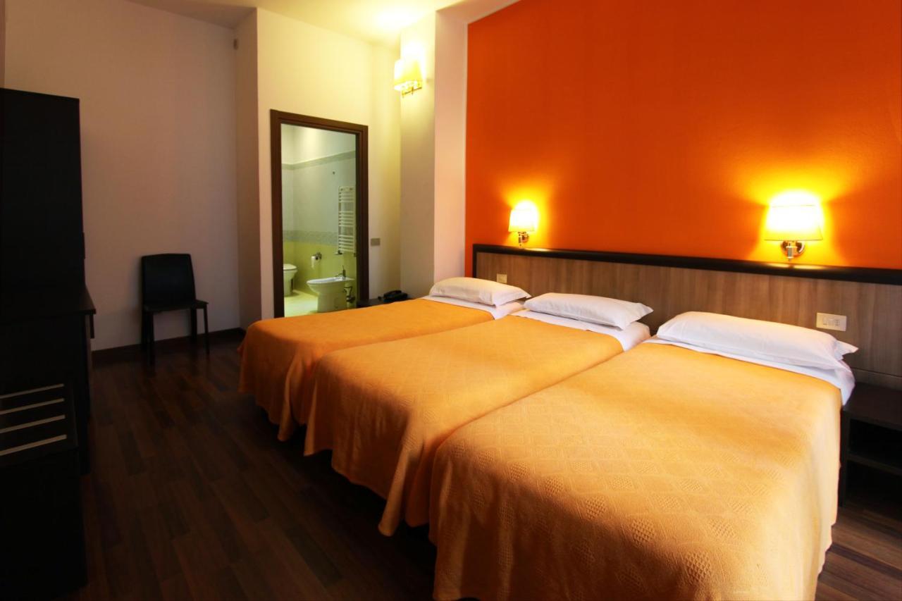 Lux Hotel Durante Milaan Buitenkant foto