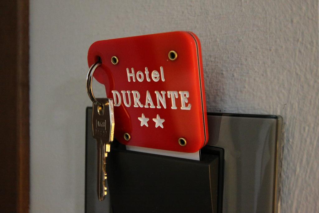 Lux Hotel Durante Milaan Buitenkant foto