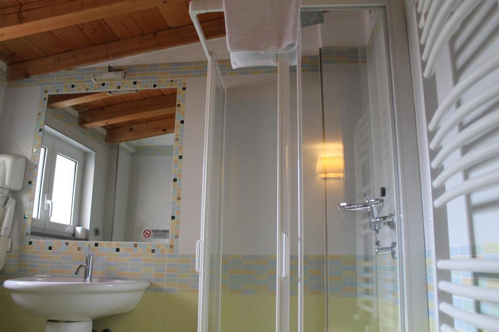 Lux Hotel Durante Milaan Kamer foto